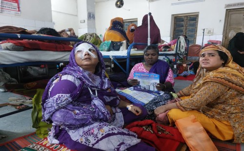 চুয়াডাঙ্গায় সড়ক দুর্ঘটনায় আহত ৪ জন