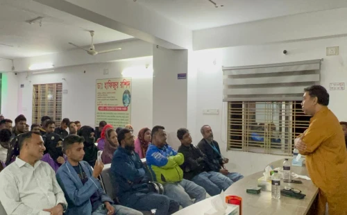 সানরাইজ মেডিকেল কেয়ার ও সৌদি অটোর কর্মীদের সঙ্গে মতবিনিময় সভায় সাহিদুজ্জামান টরিক