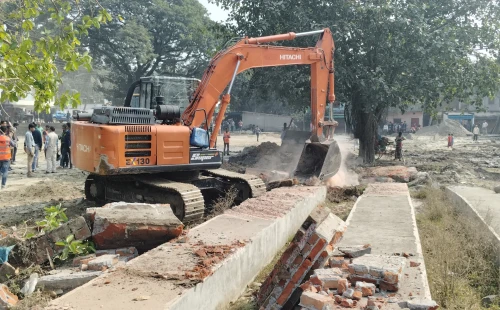 ঝিনাইদহে সওজের জমি দখলমুক্ত করলো প্রশাসন