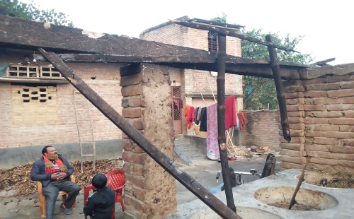 ভাংবাড়ীয়ায় আগুনে দিনমজুর আনিসুজ্জামানের সর্বস্ব ছাই