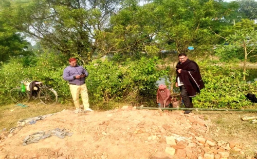 উথলী সূর্য্য তোরণ ক্লাবের উদ্যোগে রাস্তা মেরামত