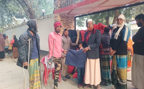 জীবননগরে শীতার্তদের মাঝে কম্বল বিতরণ