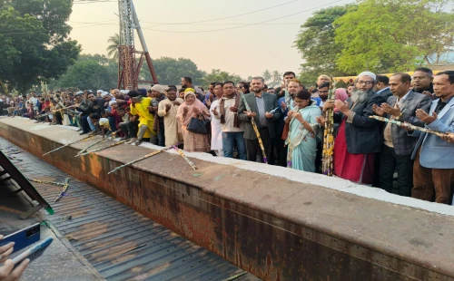 ঝিনাইদহের মোবারকগঞ্জ চিনিকলের মাড়াই মৌসুম উদ্বোধন