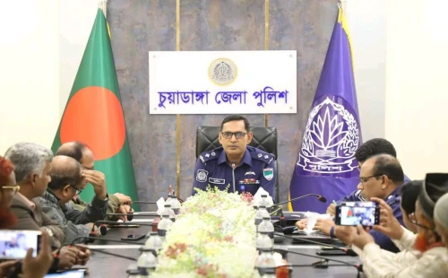চুয়াডাঙ্গায় সাংবাদিকদের সঙ্গে মতবিনিময় সভায় নবাগত এসপি মনিরুল ইসলাম