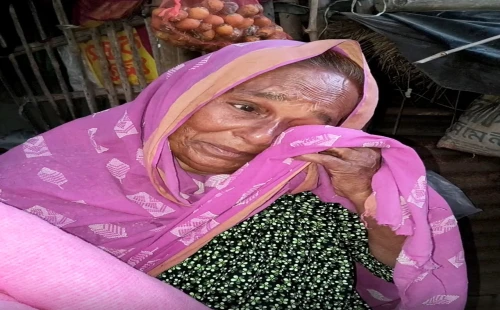 বার্ধক্যের শেষ প্রান্তে একা স্বামী-সন্তানহীন মনোরা