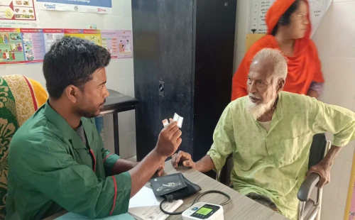 ঝিনাইদহ জেলার ১৮৭টি কমিউনিটি ক্লিনিকে তীব্র ওষুধ সংকট