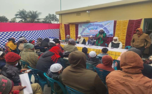 আন্দুলবাড়ীয়ায় নূরানী কিন্ডারগার্টেন মাদ্রাসায় বই উৎসব