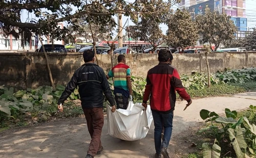 চুয়াডাঙ্গায় পরিত্যক্ত ভবনে মিলল অর্ধগলিত লাশ