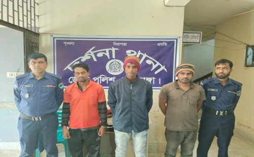 দর্শনায় মাদক মামলার ওয়ারেন্টভুক্ত ৩ আসামি গ্রেপ্তার