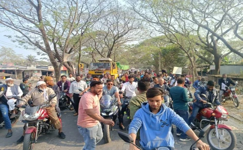 উথলীতে ধানের শীষের পক্ষে নির্বাচনী মিছিল