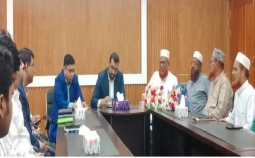 মেহেরপুরে জেলা প্রশাসকের সঙ্গে নবনির্বাচিত দুই এমপির সৌজন্য সাক্ষাৎ