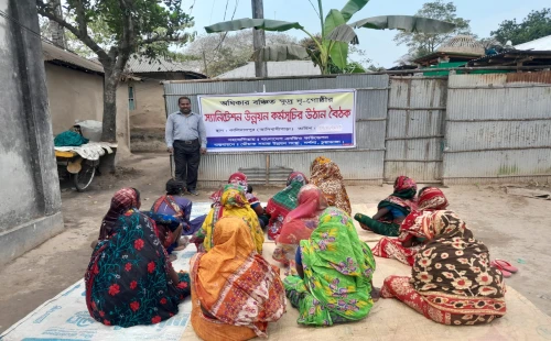 দর্শনায় স্যানিটেশন বিষয়ক উঠান বৈঠক