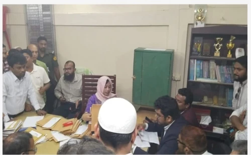 সিন্ডিকেট ভেঙে আলমডাঙ্গা পৌরসভায় হাট ইজারায় রেকর্ড