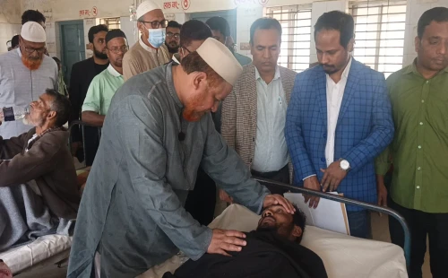 জীবননগর উপজেলা স্বাস্থ্য কমপ্লেক্সে এমপি রুহুল আমিনের পরিচ্ছন্নতা অভিযান