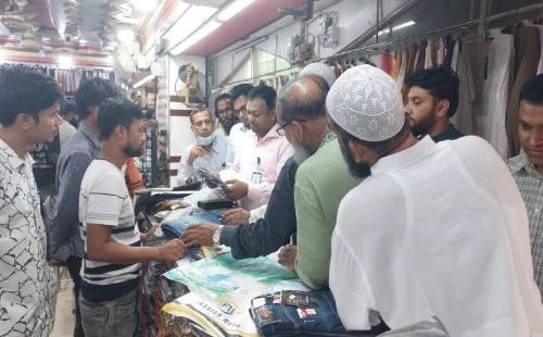 ঈদ সামনে চুয়াডাঙ্গা নিউ মার্কেটে জেলা প্রশাসনের অভিযান