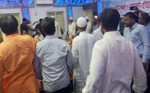 গাংনীতে জামায়াত নেতার ভিজিএফের চালের ২৫ শতাংশ দাবি নিয়ে