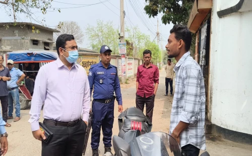 চুয়াডাঙ্গা শহরে জেলা প্রশাসনের অভিযানে দুজনকে ৪ হাজার টাকা জরিমানা