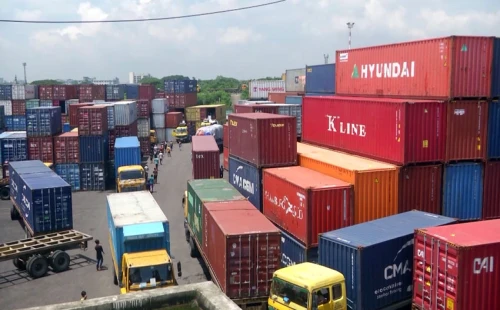 যুদ্ধের নেতিবাচক প্রভাব: ঘরে-বাইরে চাপে রফতানি খাত