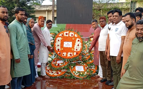 স্বাধীনতা দিবসে শহিদদের প্রতি শ্রদ্ধা জানিয়ে চুয়াডাঙ্গা জেলা বিএনপির নানা কর্মসূচি