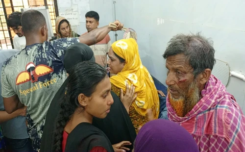 শৈলকূপায় বাকিতে চা না দেওয়ার দুই পক্ষের সংঘর্ষ