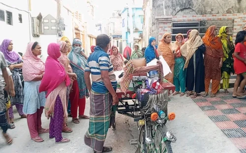 চুয়াডাঙ্গায় নিউ মার্কেটে ব্রান্ড প্রমোটর তরুণীর আত্মহত্যা