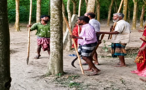 ভাংবাড়ীয়ায় আম-লিচু বাগান নিয়ে রক্তক্ষয়ী সংঘর্ষে গুরুতর আহত ২, থানায় অভিযোগ