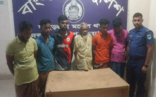 দামুড়হুদায় গাঁজাসহ আটক ৬