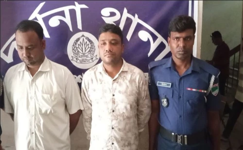 জন্ম নিবন্ধন জালিয়াতির অভিযোগে বেগমপুর  ইউনিয়ন পরিষদের দুই কর্মকর্তা গ্রেপ্তার