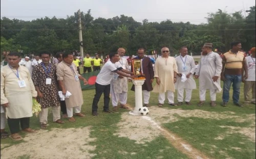 কালিদাসপুরে ফুটবল টুর্নামেন্টের উদ্বোধন