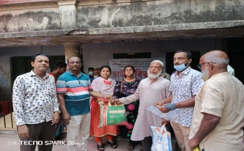 চুয়াডাঙ্গা পৌরসভায় ভিজিএফের চাল বিতরণ কার্যক্রম শুরু