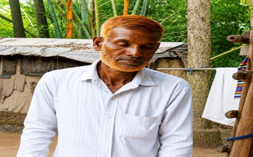 ভাংবাড়ীয়ায় আম খেতে গিয়ে শ্বাসনালীতে আটকে বৃদ্ধের মৃত্যু