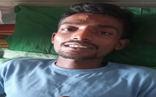 মহেশপুরে নিজেই নিজের লিঙ্গ কাটলেন মাদকসেবী