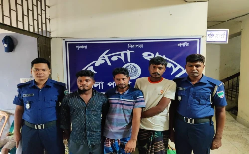 সামারি কোর্টে তিনজনের জেল-জরিমানা