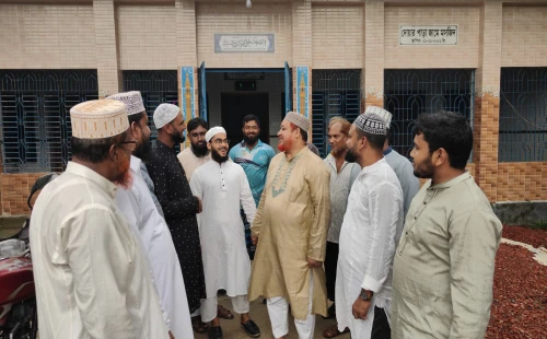 জীবননগরে ভারী বর্ষণে ক্ষতিগ্রস্তদের খোঁজখবর নিলেন এমপি রুহুল আমিন, সড়ক মেরামতের আশ্বাস