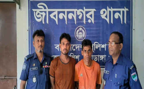 সরোজগঞ্জ ও জীবননগরে পুলিশের পৃথক অভিযান