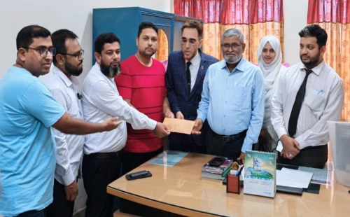 সড়ক দুর্ঘটনায় আহত সাবেক শিক্ষার্থীর পাশে ফার্স্ট ক্যাপিটাল ইউনিভার্সিটি