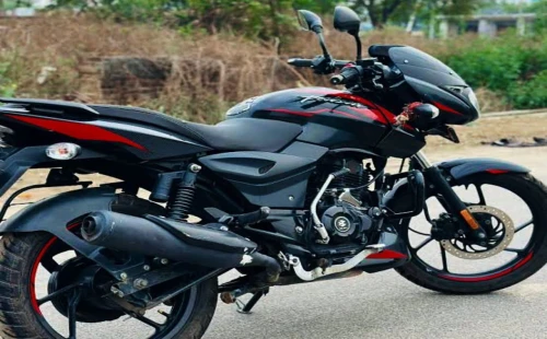 দর্শনায় মসজিদের সামনে থেকে পালসার মোটরসাইকেল চুরি