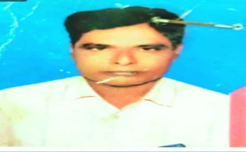 ঋণের চাপে তিতুদহে জুতা ব্যবসায়ীর আত্মহত্যা