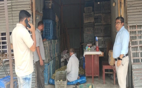 চুয়াডাঙ্গা বড় বাজারে ভোক্তা অধিকার অধিদপ্তরের অভিযান