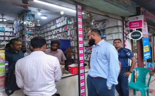 আলমডাঙ্গায় মেয়াদোত্তীর্ণ ও অনুমোদনবিহীন ওষুধ জব্দ