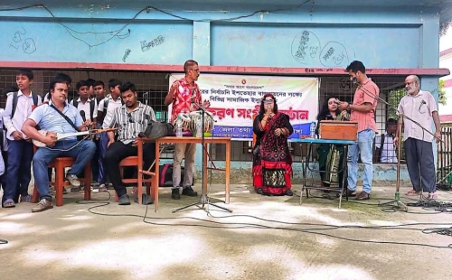 সরোজগঞ্জে সামাজিক ইস্যুভিত্তিক উদ্বুদ্ধকরণ সংগীতানুষ্ঠান