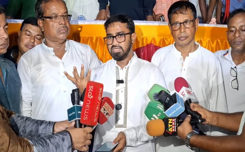 ঝিনাইদহে সংবর্ধনা শেষে প্রধানমন্ত্রীর রাজনৈতিক সহকারী রাশেদ খান
