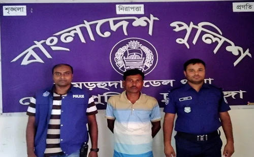 আলমডাঙ্গা ও দামুড়হুদায় মাদক বিরোধী অভিযানে গ্রেপ্তার ৪