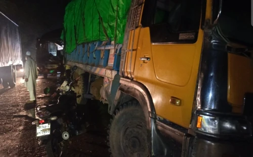 ফরিদপুরের মধুখালীতে দুর্ঘটনার কবলে পূর্বাশা পরিবহন