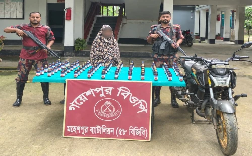 জীবননগর সীমান্তে ৮৪ বোতল সিরাপসহ নারী আটক
