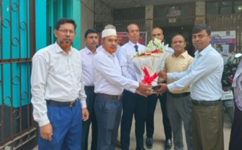 সোনালী ব্যাংক পিএলসির মেহেরপুর প্রিন্সিপাল অফিসে নবাগত ডিজিএম ইনচার্জকে শুভেচ্ছা
