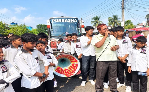 চুয়াডাঙ্গার আলিয়ারপুর আজিজ মাধ্যমিক বিদ্যালয়ের প্রধান শিক্ষককে মারধরের অভিযোগ