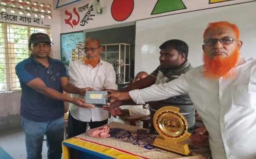 ৩২ বছরের শিক্ষকতা জীবনের ইতি টানলেন হাইদুল ইসলাম