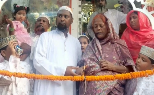 আন্দুলবাড়ীয়ায় তাহ্সিন জুয়েলার্সের দ্বিতীয় শাখার উদ্বোধন