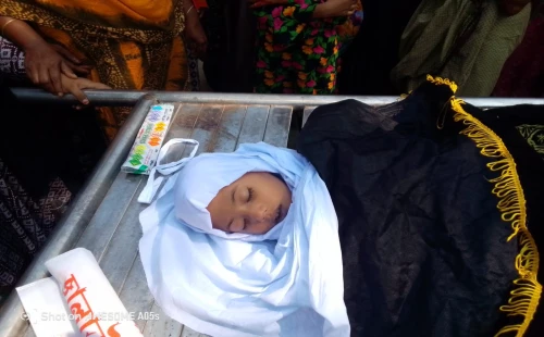 দামুড়হুদায় শিশুর মৃত্যুর কারণ নিয়ে বিতর্ক, মরদেহ গেল মর্গে